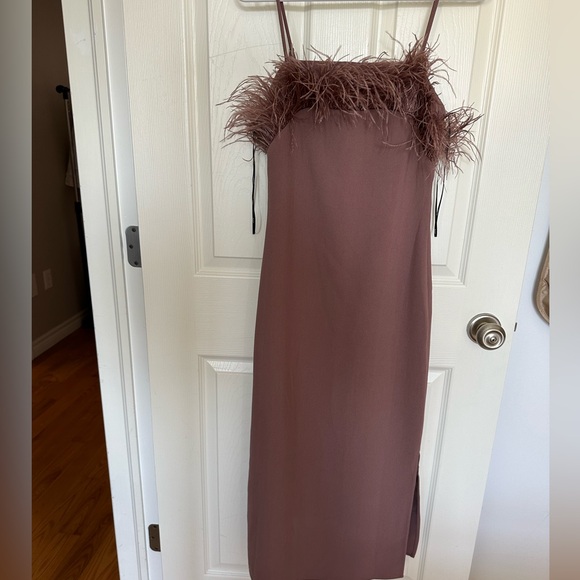 Elliatt Dress in lilac/ burgundy color - Picture 2 of 4